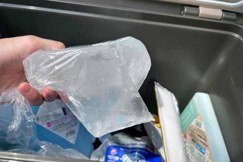 翌日のクーラーボックス内の氷