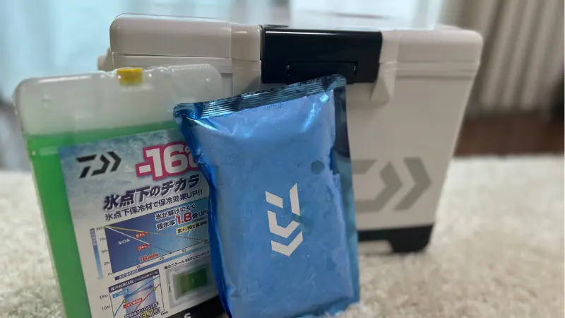 クールラインとCPアイス（保冷剤）